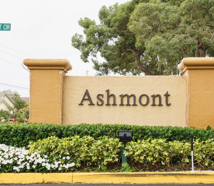 Neighborhoods Kings Point in Tamarac