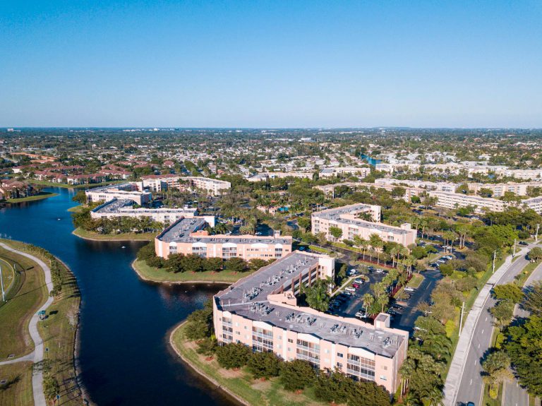 Yardley Neighborhood Kings Point in Tamarac